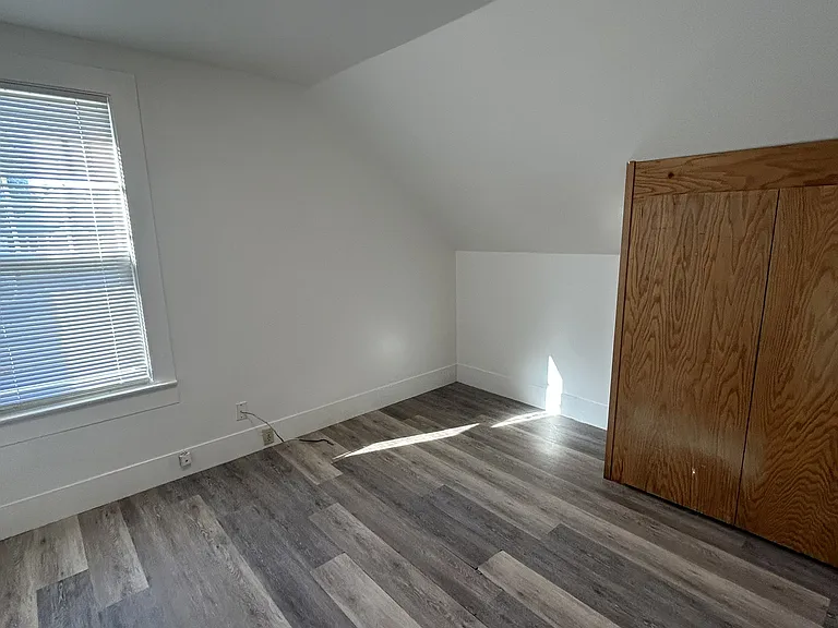 2307 Rockefeller Ave #2307 — Photo 8