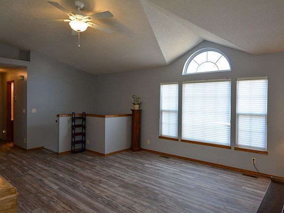 2nd image of 10006 W Haskell St