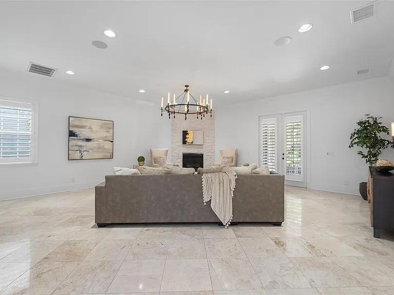 4802 W Beachway Dr — Photo 11