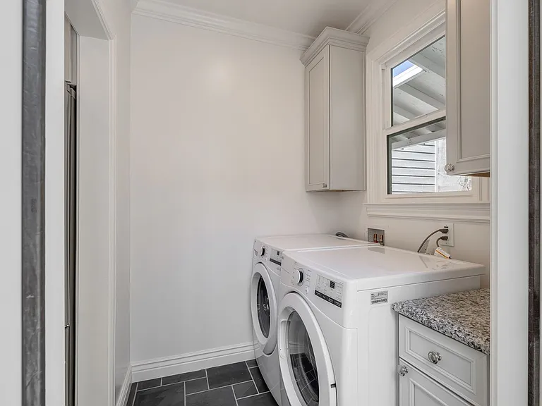 412-416 Broderick Street — Photo 20