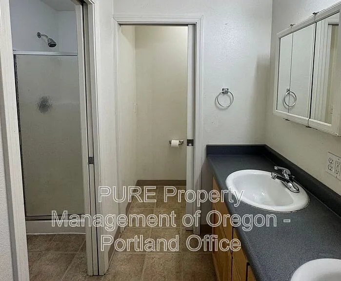 5628 N Harvard St — Photo 7
