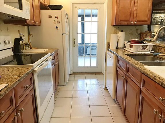 5th image of 5567 Garden Grove Cir