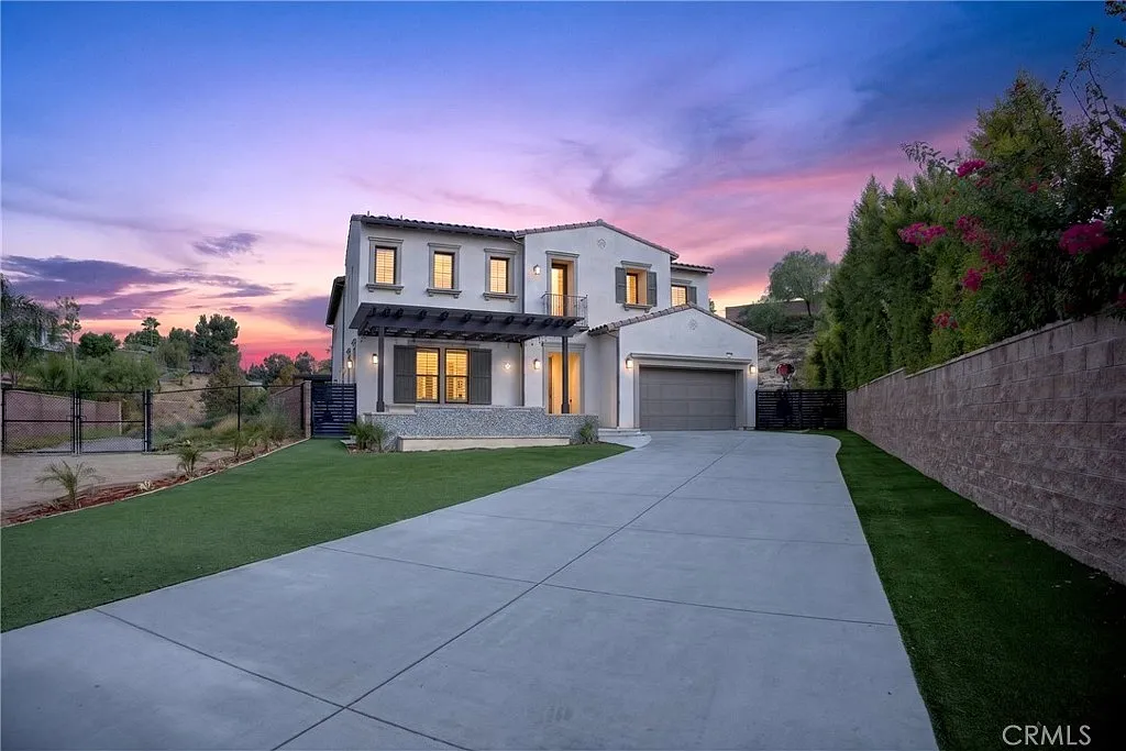 5 bed, 5.5 bath, 5483 sqft, $13,500 — Photo 3