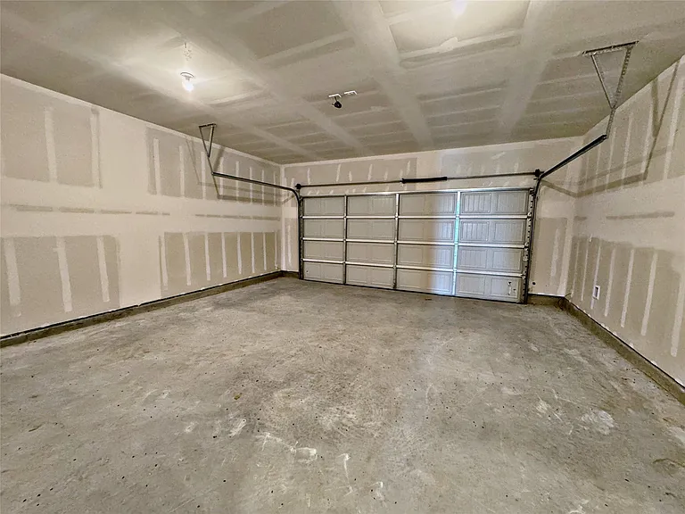 8431 Vacek Crossing Way — Photo 43