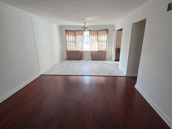 5th image of 1222 Hoyt Dr