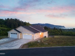 6485 Heron View Dr, Neskowin, OR 97149