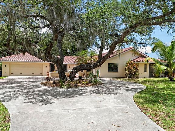 3rd image of 27565 Imperial Shores BLVD