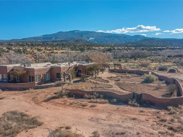 35A County Road 211, Youngsville, NM 87064