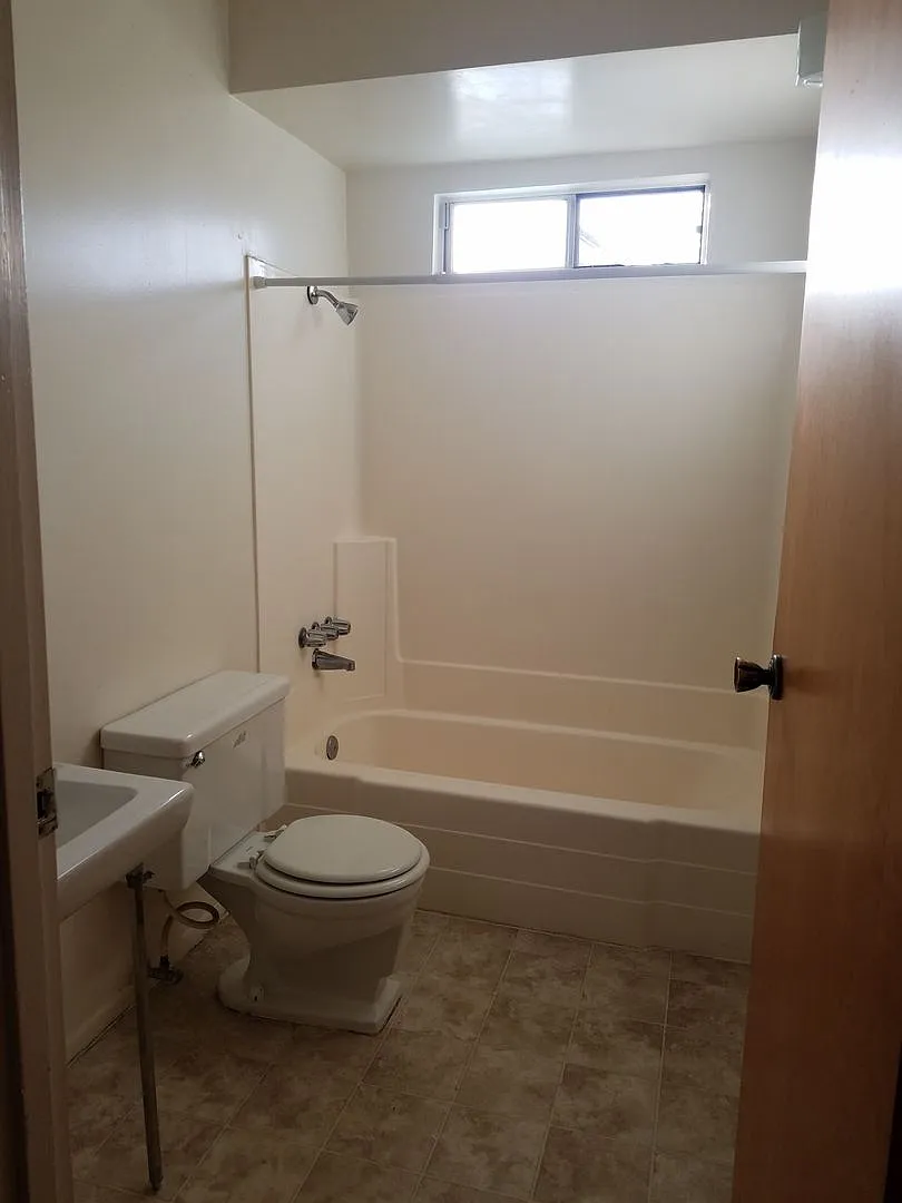 1109 Pismo Street — Photo 1