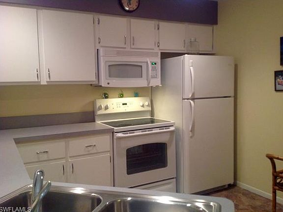 3rd image of 7400 College Pkwy APT 75D