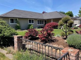 1130 Rose Valley Dr, Central Pt, OR 97502