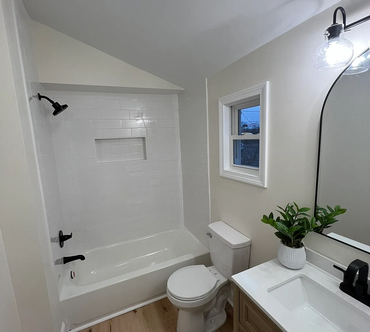 107 Columbia Tpke — Photo 2