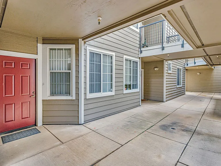 250 Santa Fe Ter #111 — Photo 11