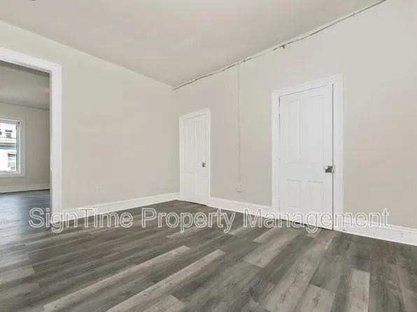 220 Summit Ave APT 2F, Hagerstown, MD 21740