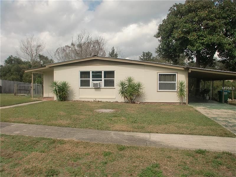 1st image of 995 N Waycross Cir