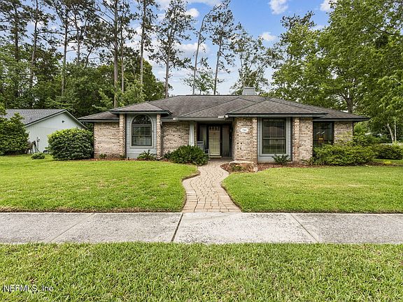 3rd image of 7364 SECRET WOODS Drive