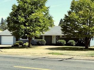 2855 Game Farm Rd, Springfield, OR 97477