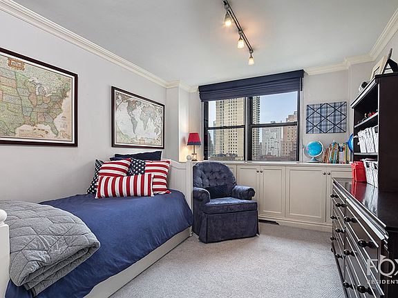 3rd image of 239 E 79th St APT 8L