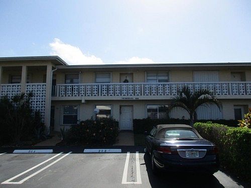 3rd image of 1551 NW 20th Ave