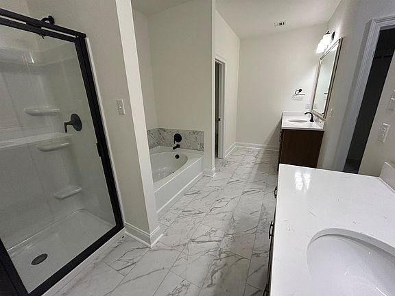 4th image of 165 Owl Dr
