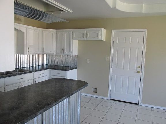 2nd image of 2608 Guajillo St