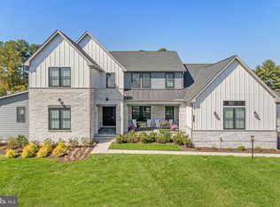 1352 Tate Modern Ln, Great Falls, VA 22066