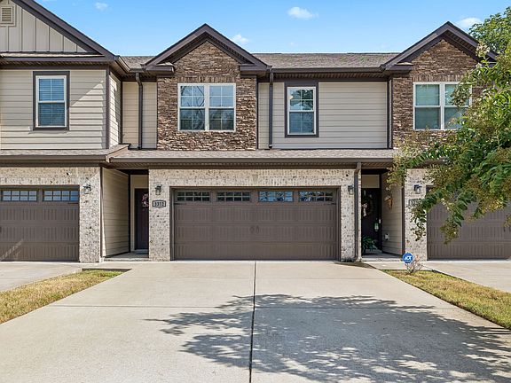 2nd image of 3352 Alta Ln