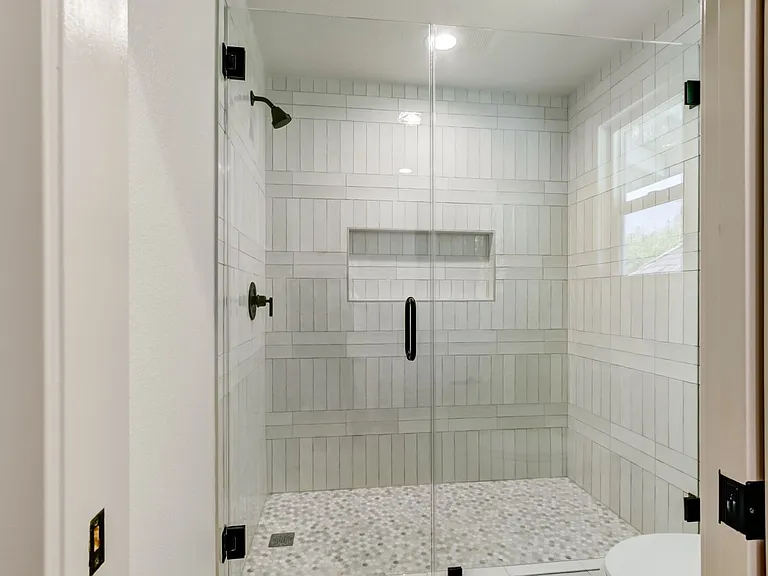 965 Jonas Ave — Photo 28