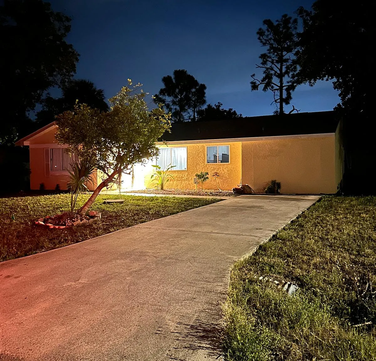 2 bed, 1100 sqft, $1,550 — Photo 1