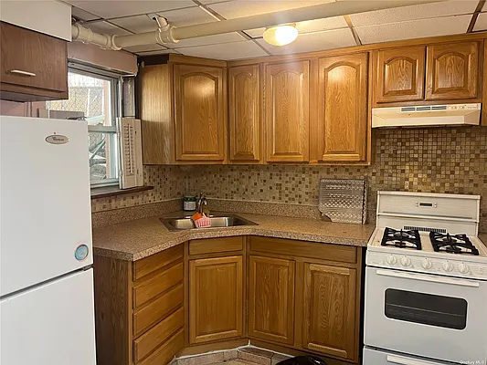 Rented by Daniel Gale Sotheby's International Realty | media 1