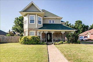 1st image of 9020 S Crest Dr