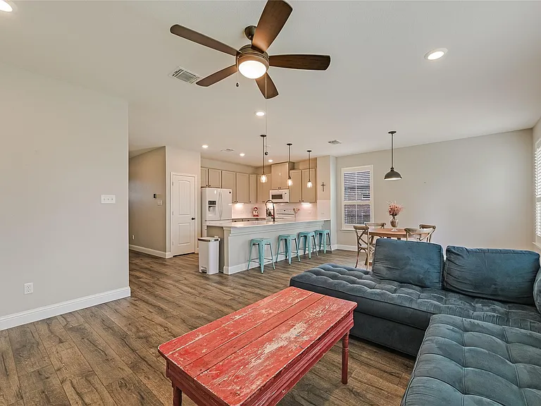 1008 Estes Park — Photo 6