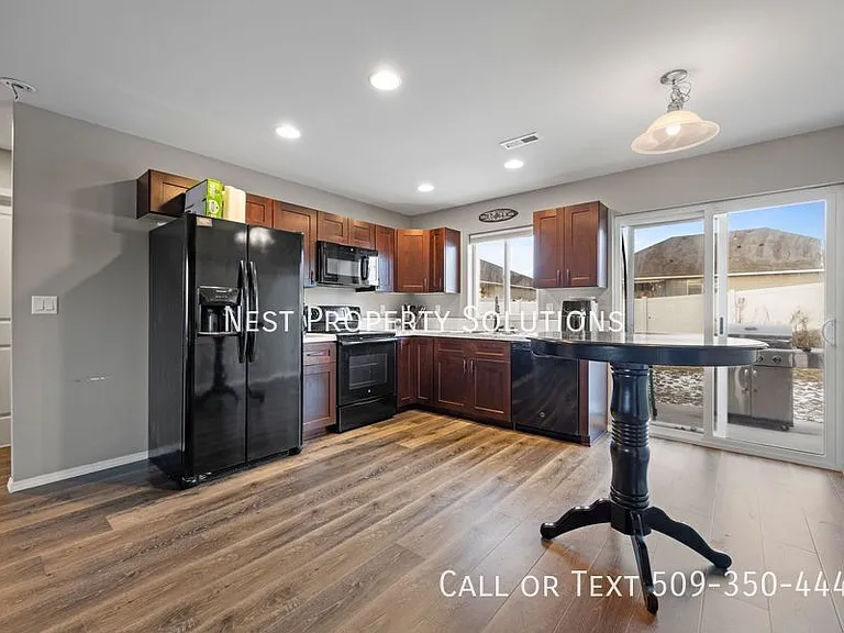 413 S Trillium Way — Photo 8