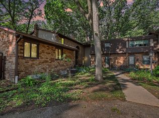 2579 Chatham Woods Dr SE, Grand Rapids, MI 49546