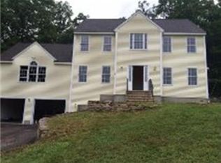 3 Nicholas Cir, Webster, MA 01570