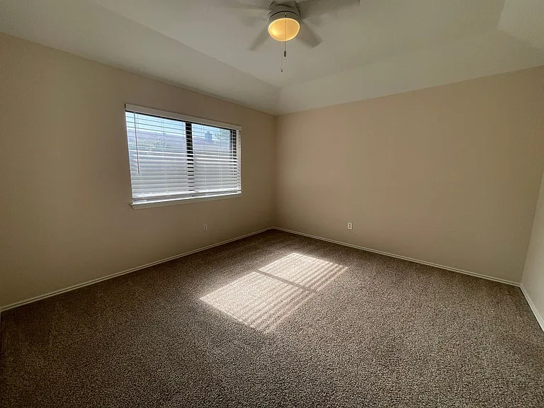 2916 Kathleen Ln — Photo 27