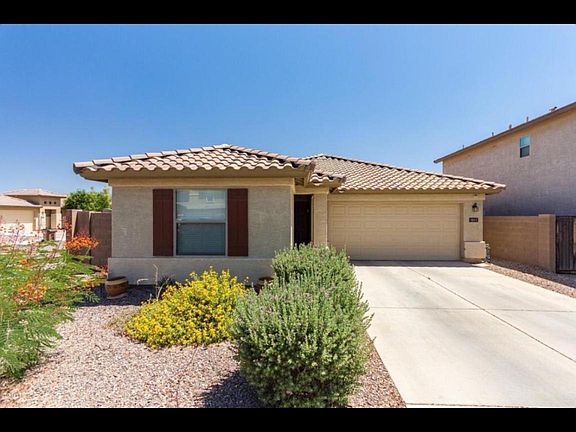 4th image of 3611 E Velasco St