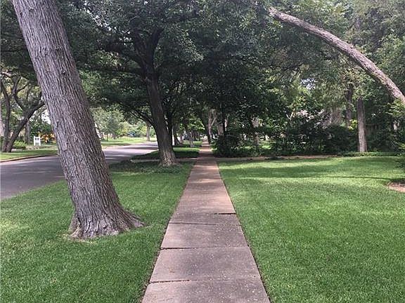 3rd image of 8310 Santa Clara Dr