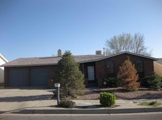 6716 Orphelia Ave NE, Albuquerque, NM 87109