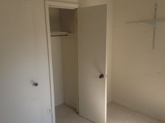 3rd image of 835 1/2 W Gregory St