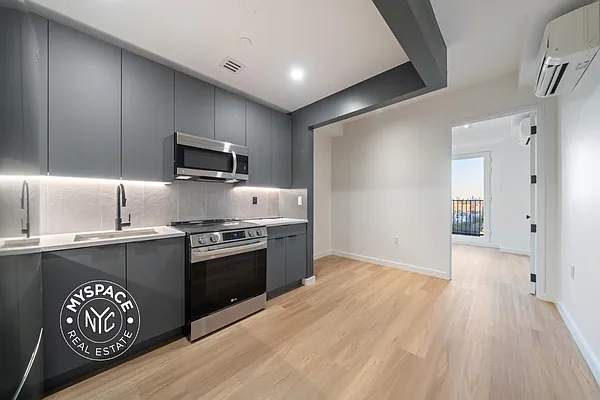 Rented by Carroll Development Leasing LLC | media 17