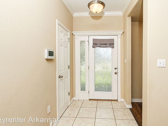 4th image of 1210 Lariat Dr