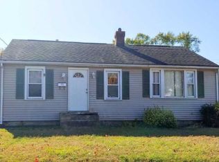 59 Melvin St, Chicopee, MA 01013