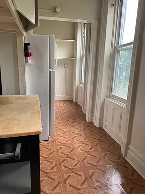 Rented by Oxford Property Group | media 10