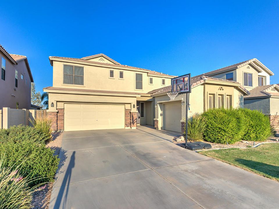 1st image of 30537 N Gunderson Dr