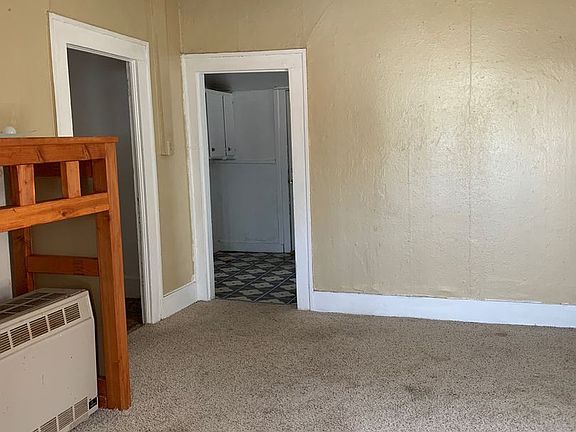 2nd image of 713 Axtell St