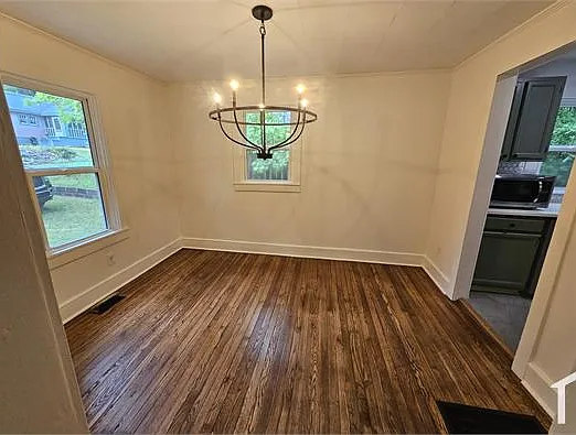 3 bed, 1140 sqft, $2,850 — Photo 3