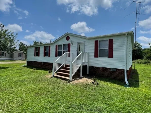 91 Dameron Dr, Hague, VA 22469