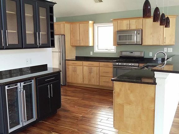 3rd image of 440 Main St #1