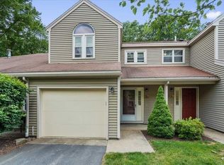 18 Thayer Pond Dr UNIT 2, North Oxford, MA 01537